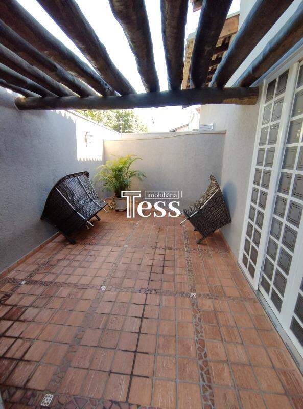 Casa com 3 quartos à venda, 218m² — foto 27 de 28