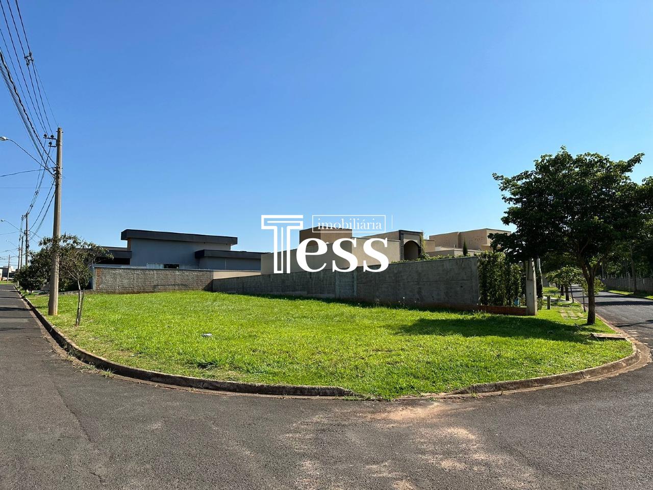 Terreno / Lote / Condomínio à venda, 623m² — foto 1 de 3