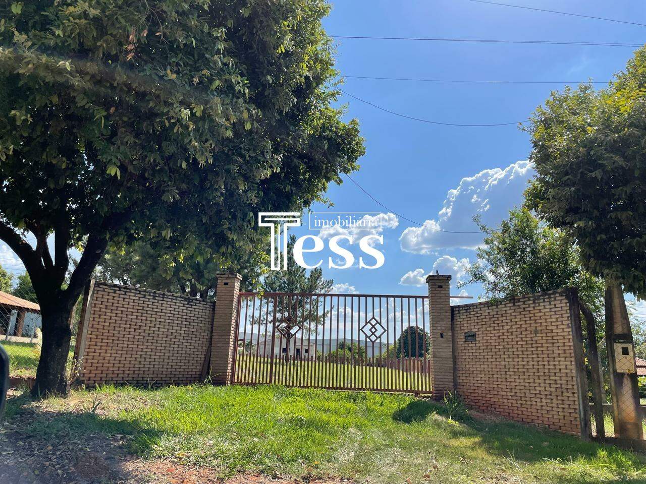 Terreno / Lote / Condomínio à venda, 3840m² — foto 1 de 8
