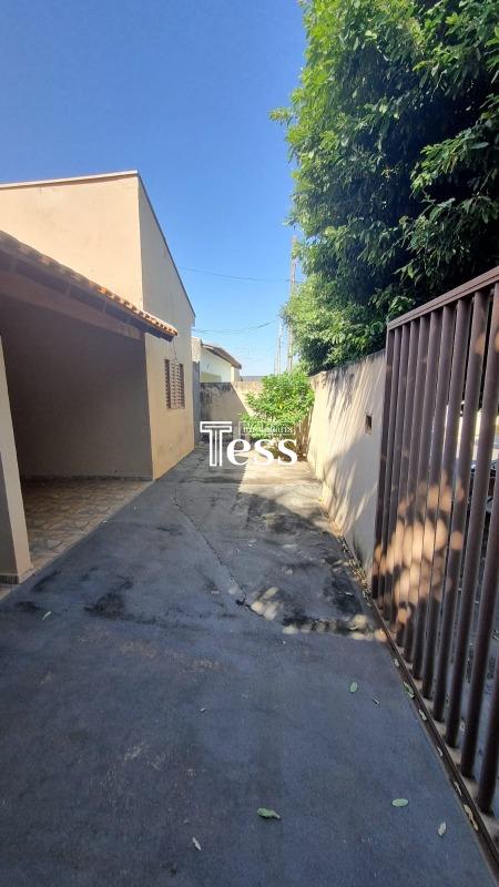Casa com 1 quarto à venda, 160m² — foto 2 de 18