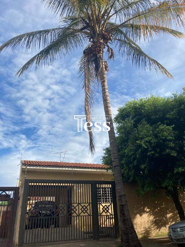 Casa com 3 quartos à venda, 115m² — foto 1 de 12