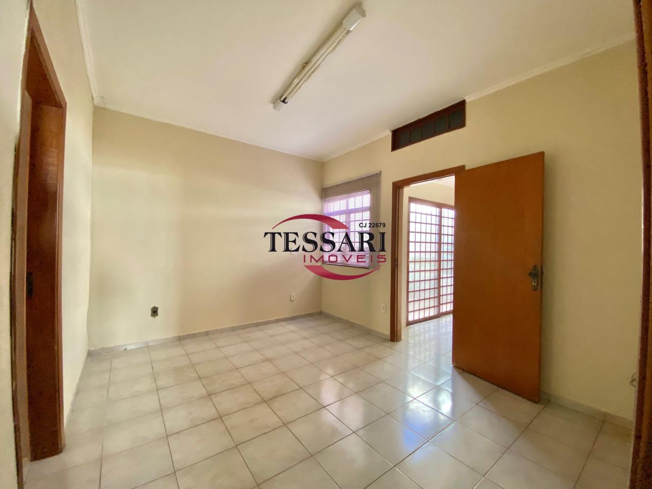 Casa com 4 quartos para aluguel, 174m² — foto 13 de 22