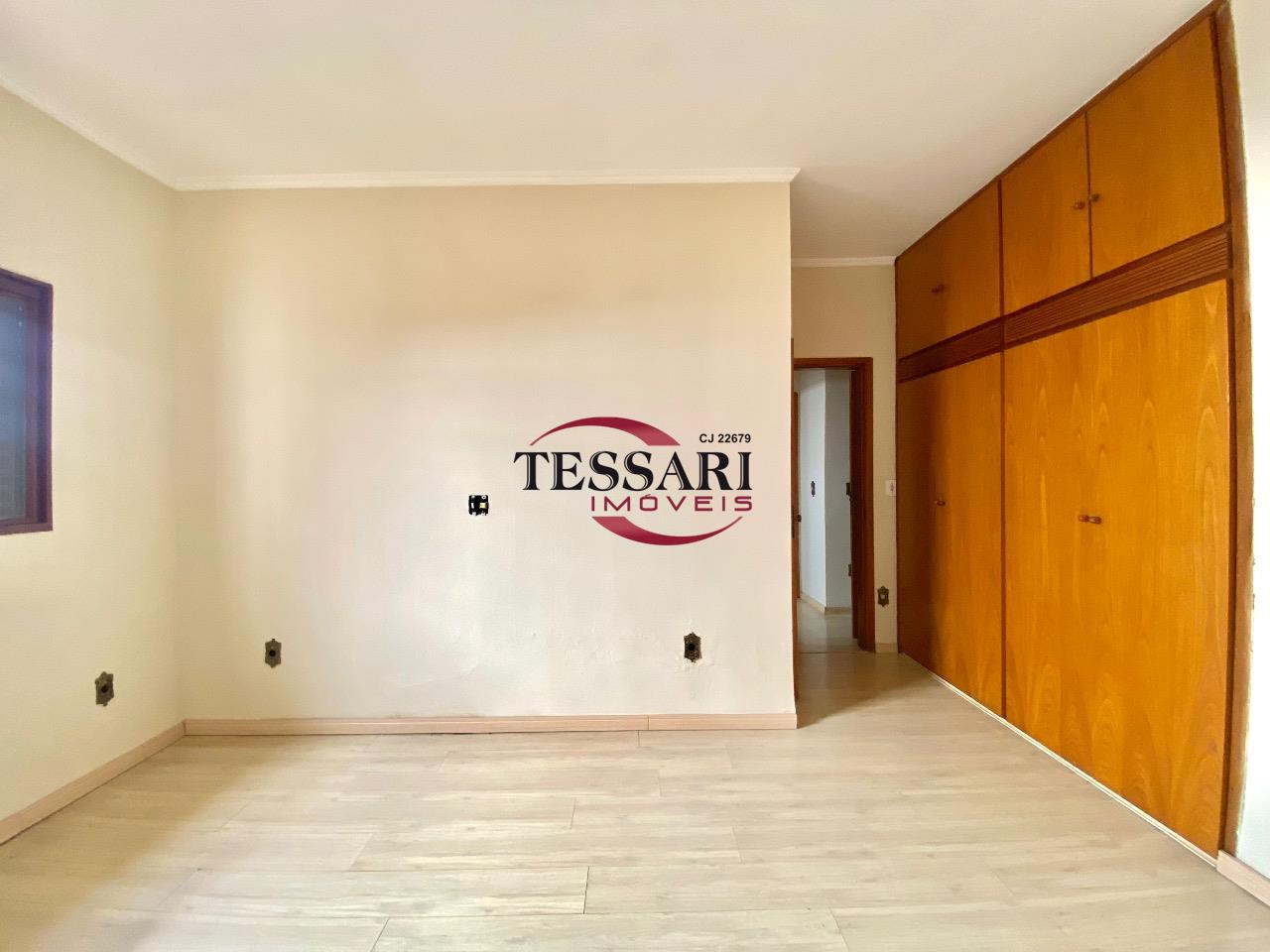 Casa com 4 quartos para aluguel, 174m² — foto 10 de 22