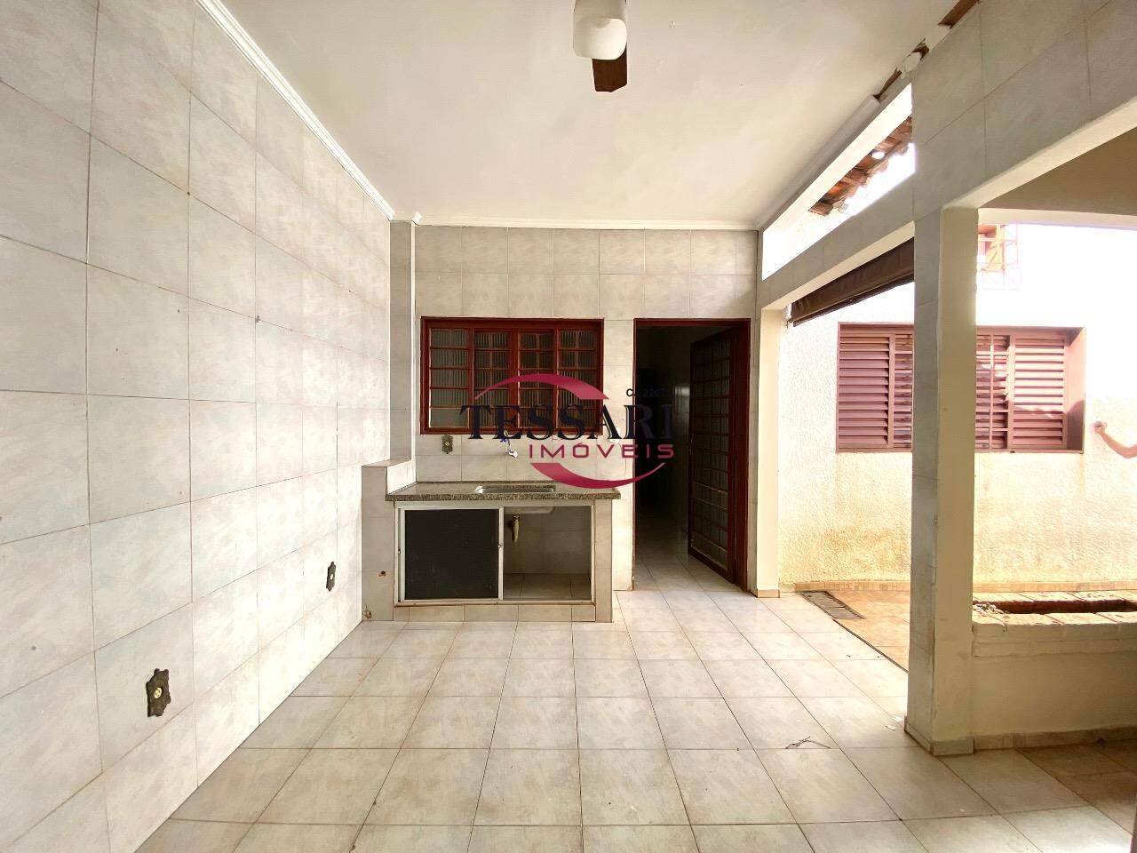 Casa com 4 quartos para aluguel, 174m² — foto 20 de 22