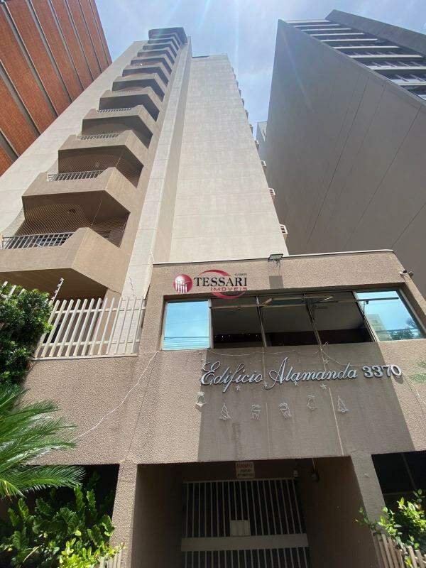 Apartamento com 3 quartos para aluguel, 260m² — foto 1 de 23
