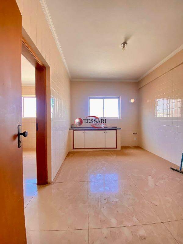 Apartamento com 3 quartos para aluguel, 260m² — foto 7 de 23
