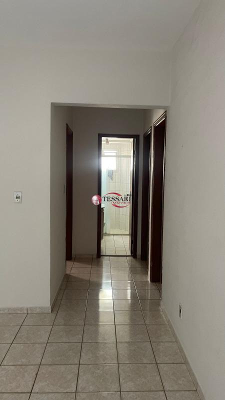 Apartamento com 3 quartos para aluguel, 105m² — foto 3 de 17