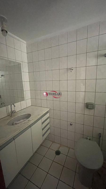 Apartamento com 3 quartos para aluguel, 105m² — foto 12 de 17
