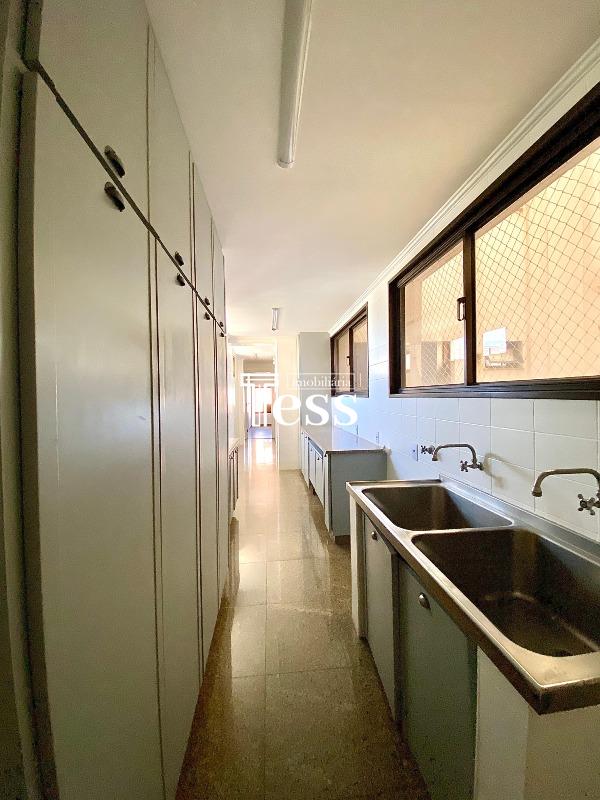 Apartamento com 3 quartos à venda, 325m² — foto 10 de 26