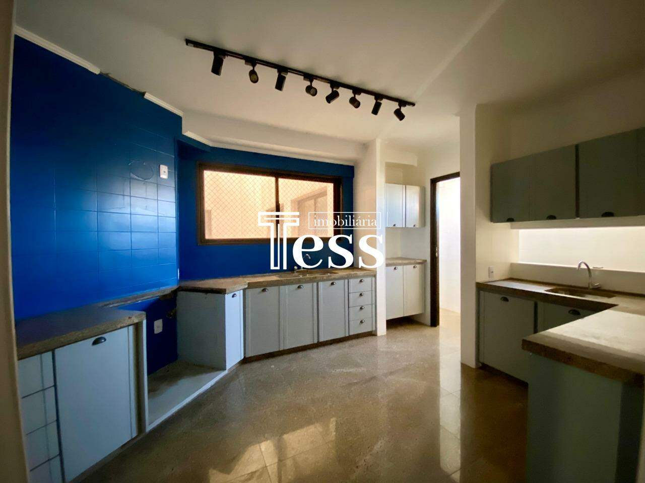 Apartamento com 3 quartos à venda, 325m² — foto 8 de 26