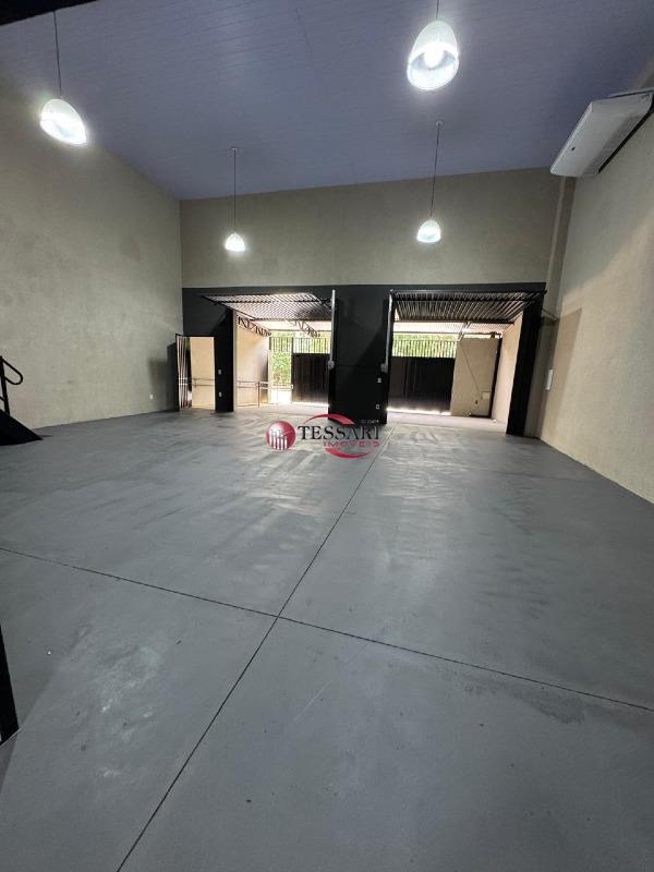 Loja / Salão / Ponto Comercial para aluguel, 240m² — foto 6 de 19