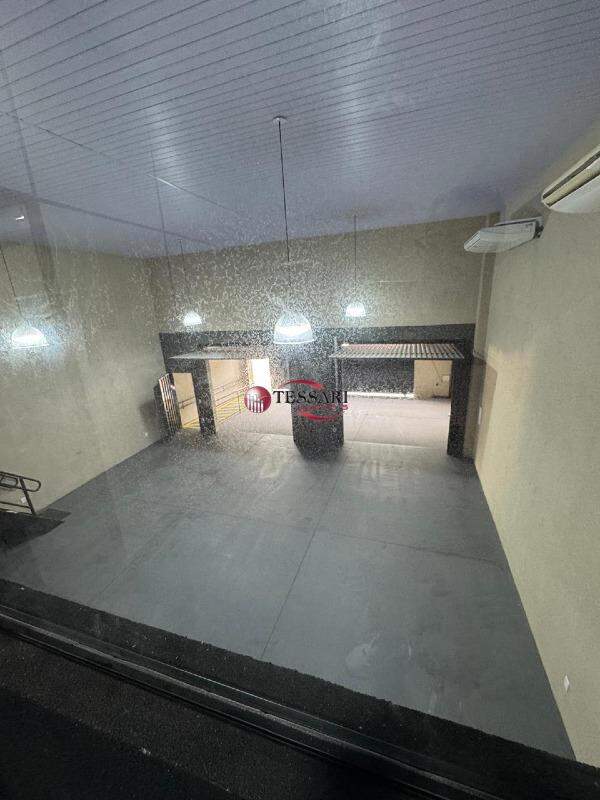 Loja / Salão / Ponto Comercial para aluguel, 240m² — foto 13 de 19