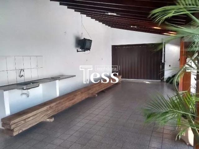 Casa com 3 quartos à venda, 276m² — foto 9 de 14