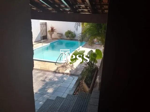 Casa com 3 quartos à venda, 276m² — foto 11 de 14