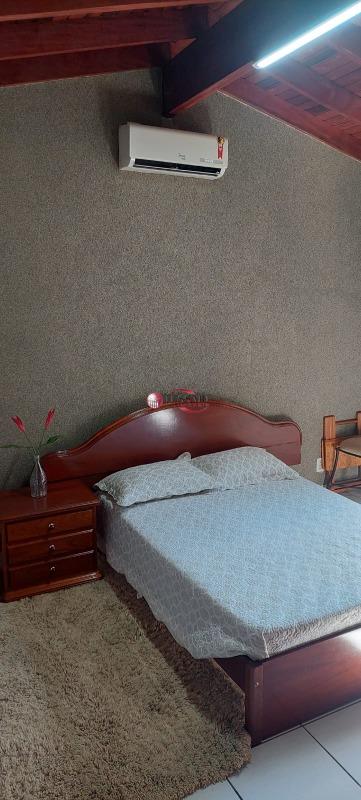 Casa de Condomínio com 3 quartos à venda, 160m² — foto 13 de 21