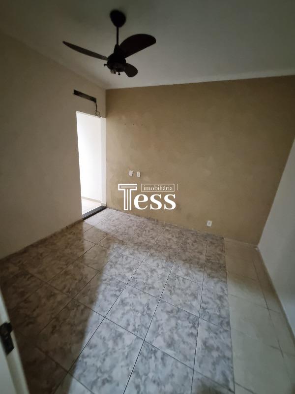 Casa com 3 quartos para aluguel, 250m² — foto 15 de 30