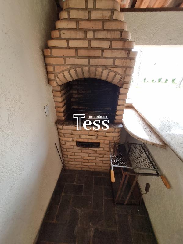 Casa com 3 quartos para aluguel, 250m² — foto 25 de 30