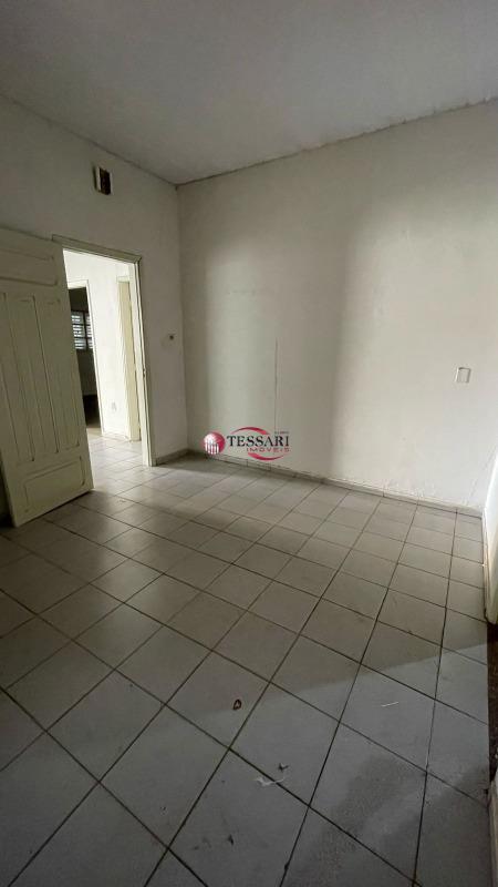 Casa com 2 quartos para aluguel, 180m² — foto 11 de 18