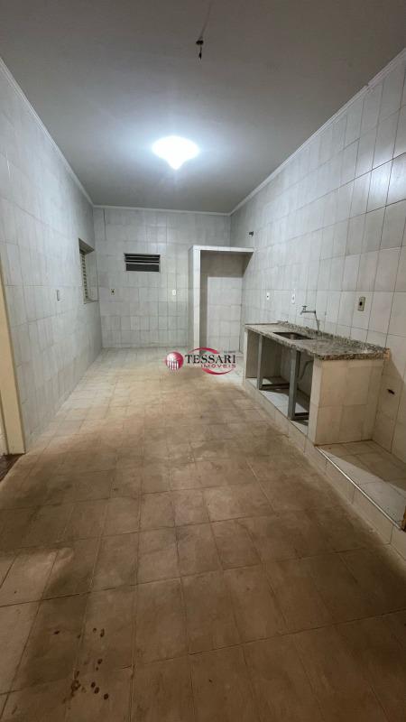 Casa com 2 quartos para aluguel, 180m² — foto 9 de 18