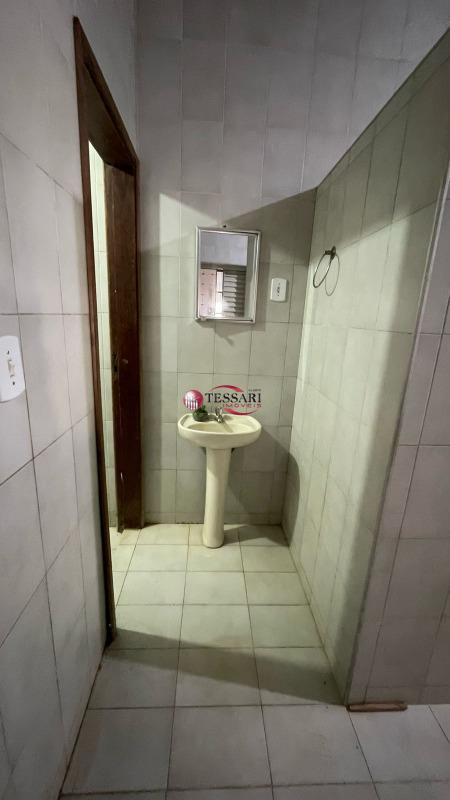 Casa com 2 quartos para aluguel, 180m² — foto 13 de 18