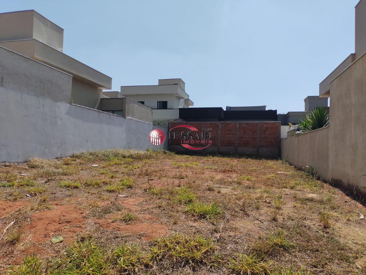 Terreno / Lote / Condomínio à venda, 253m² — foto 2 de 6