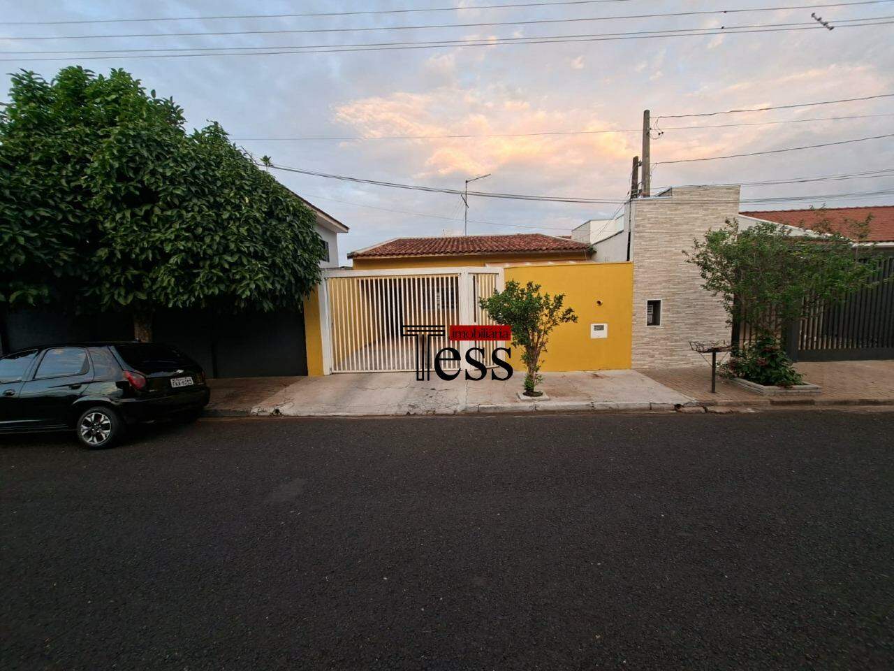 Casa com 3 quartos para aluguel, 160m² — foto 2 de 23