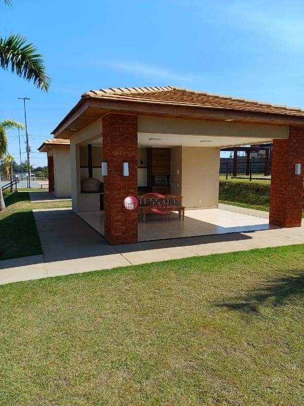 Terreno / Lote / Condomínio à venda, 232m² — foto 13 de 14