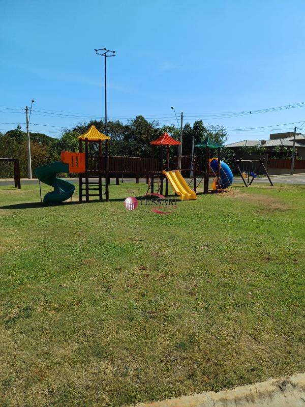 Terreno / Lote / Condomínio à venda, 232m² — foto 4 de 14