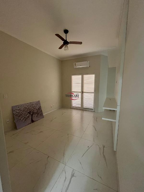 Casa de Condomínio com 3 quartos para aluguel, 350m² — foto 11 de 30