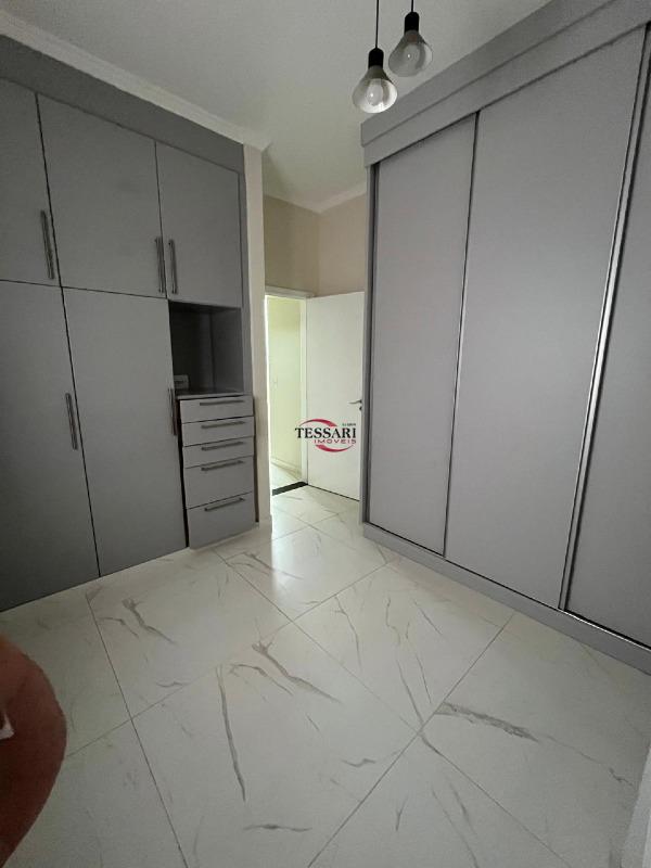 Casa de Condomínio com 3 quartos para aluguel, 350m² — foto 15 de 30