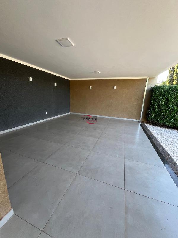 Casa de Condomínio com 3 quartos para aluguel, 350m² — foto 3 de 30