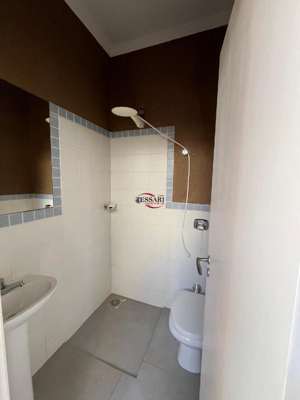Casa de Condomínio com 3 quartos para aluguel, 350m² — foto 24 de 30