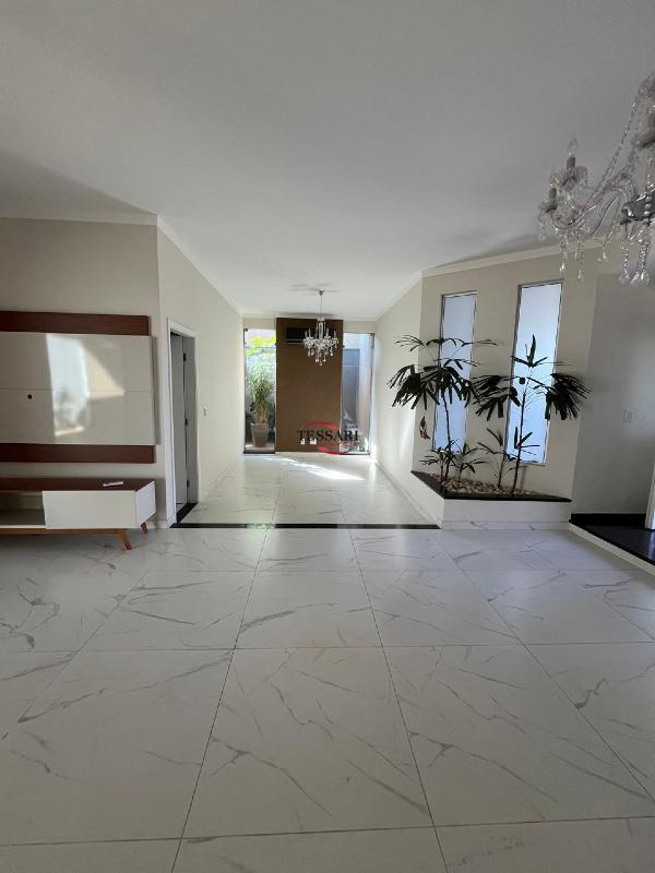 Casa de Condomínio com 3 quartos para aluguel, 350m² — foto 6 de 30