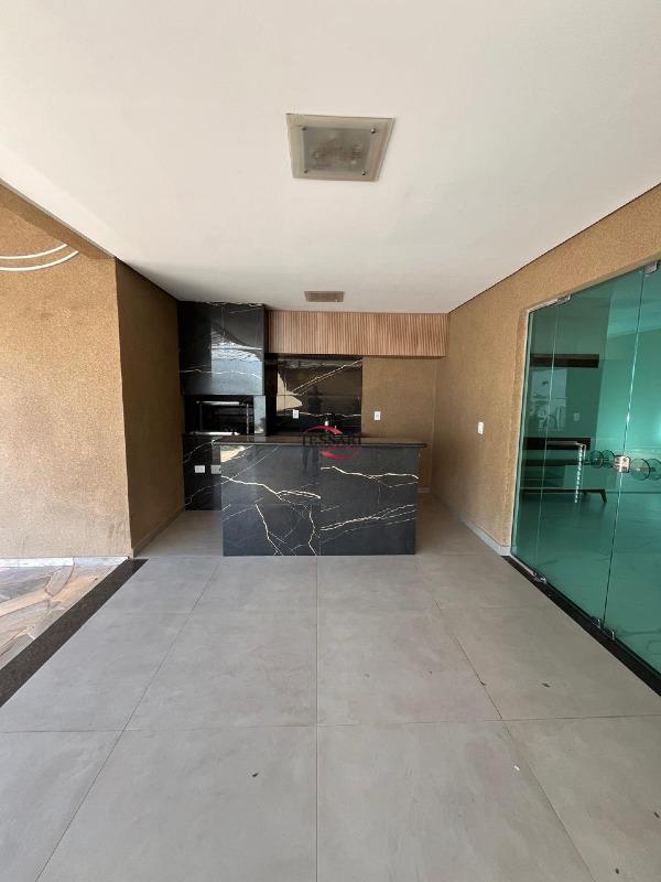 Casa de Condomínio com 3 quartos para aluguel, 350m² — foto 25 de 30