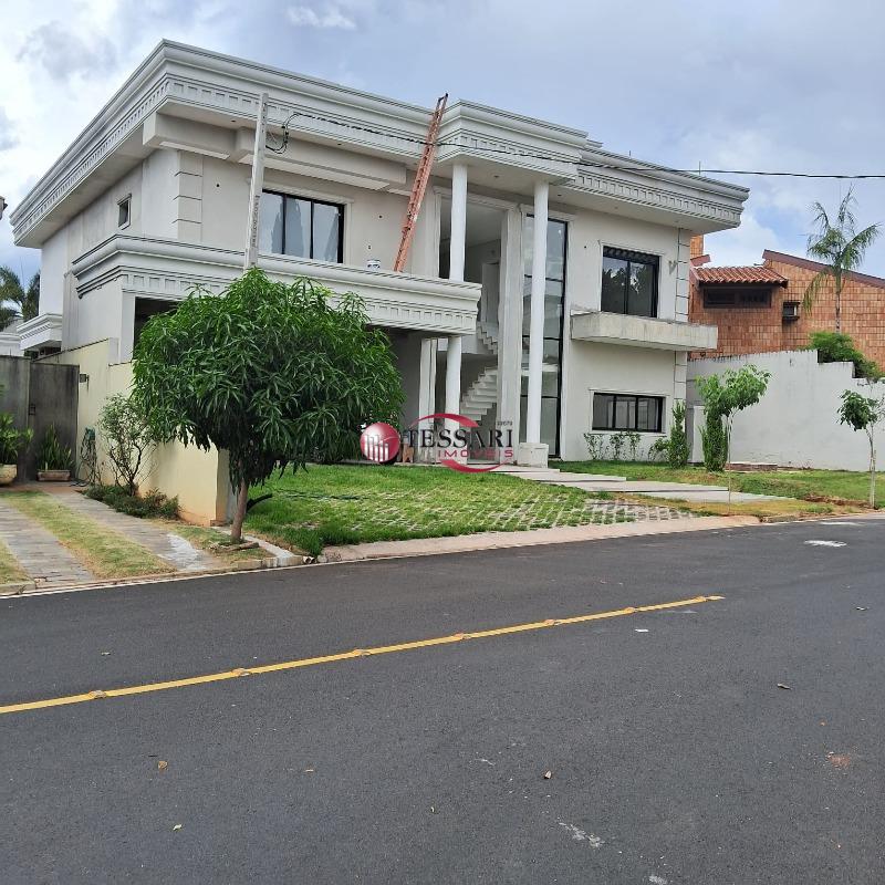 Casa de Condomínio com 3 quartos à venda, 700m² — foto 2 de 3