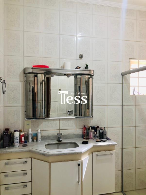 Casa com 3 quartos à venda, 201m² — foto 16 de 23