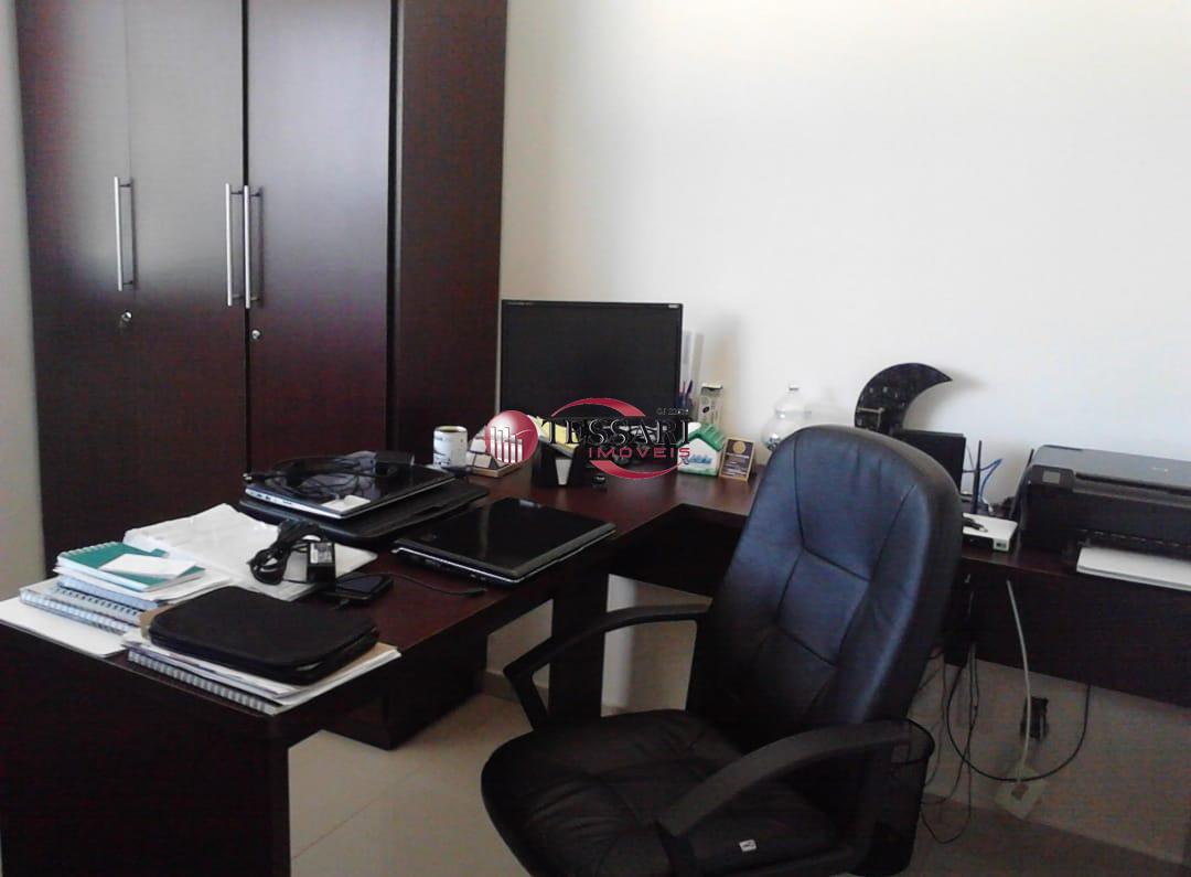 Casa de Condomínio com 3 quartos à venda, 200m² — foto 6 de 10