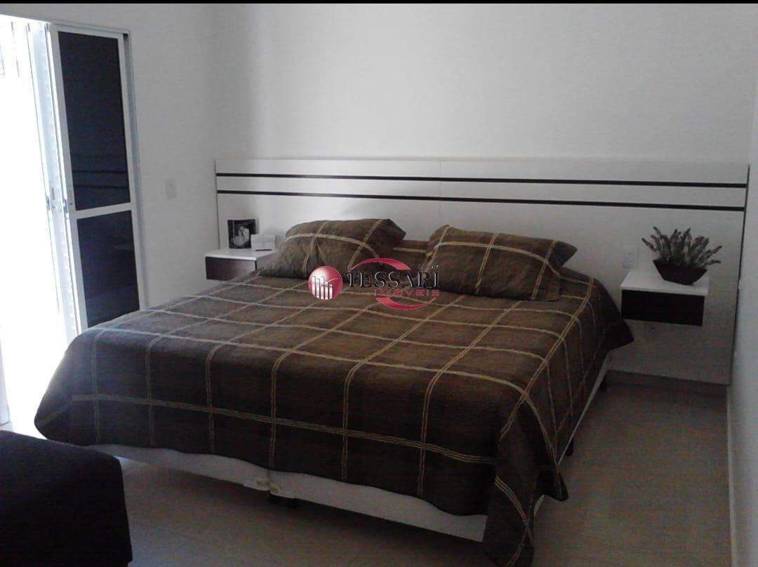 Casa de Condomínio com 3 quartos à venda, 200m² — foto 7 de 10