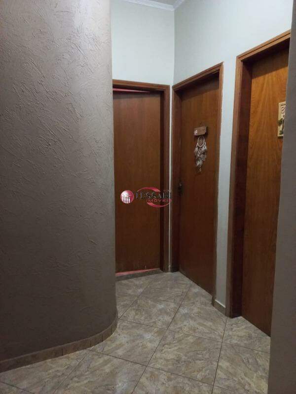 Casa com 3 quartos à venda, 220m² — foto 8 de 18