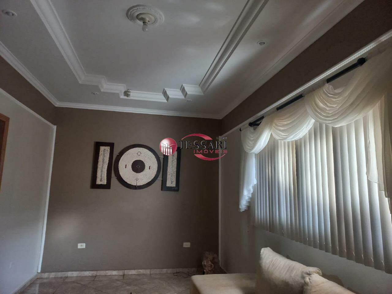 Casa com 3 quartos à venda, 220m² — foto 4 de 18