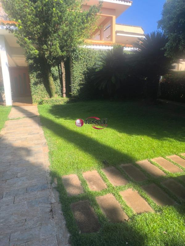 Casa de Condomínio com 4 quartos à venda, 467m² — foto 2 de 13