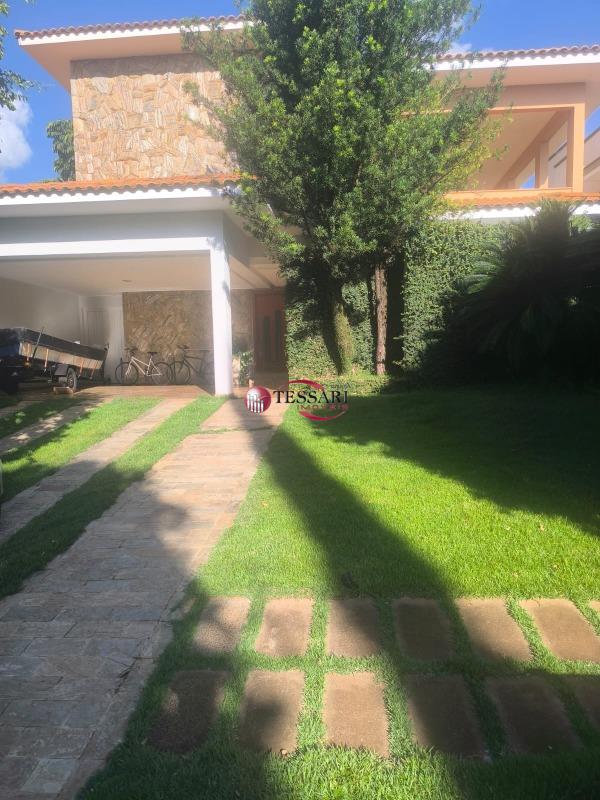 Casa de Condomínio com 4 quartos à venda, 467m² — foto 1 de 13