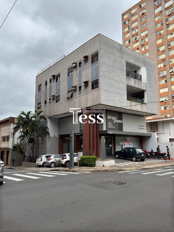 Loja / Salão / Ponto Comercial para aluguel, 240m² — foto 1 de 22