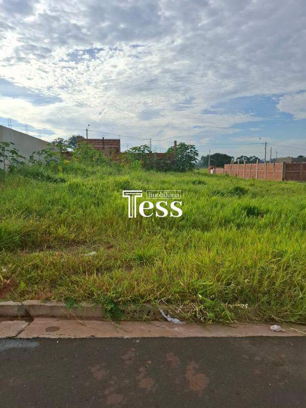 Terreno / Lote / Condomínio à venda, 300m² — foto 1 de 5