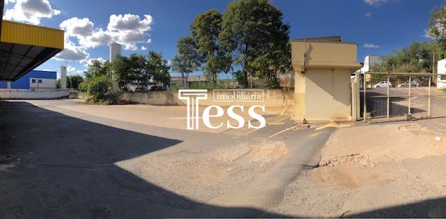 Loja / Salão / Ponto Comercial para aluguel, 3000m² — foto 3 de 15