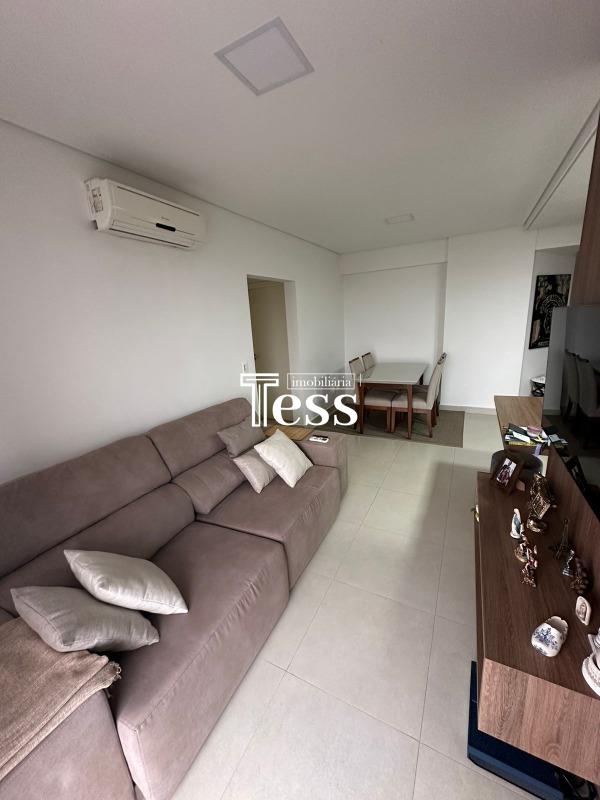 Apartamento com 2 quartos à venda, 60m² — foto 2 de 16
