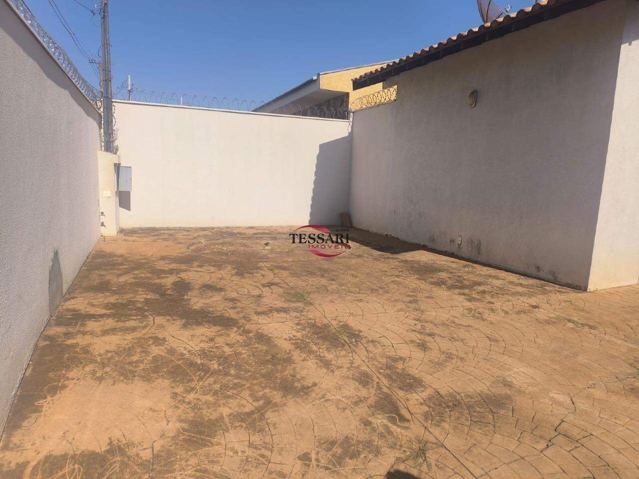 Casa com 3 quartos à venda, 320m² — foto 19 de 20