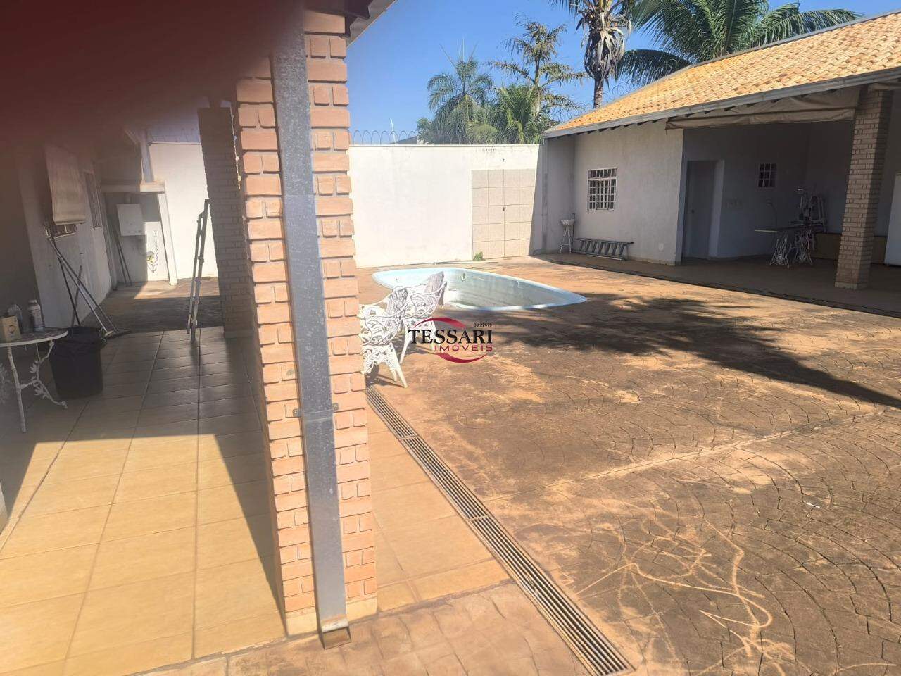 Casa com 3 quartos à venda, 320m² — foto 16 de 20