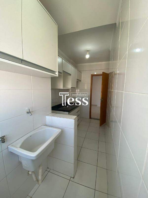 Apartamento com 2 quartos para aluguel, 65m² — foto 8 de 21