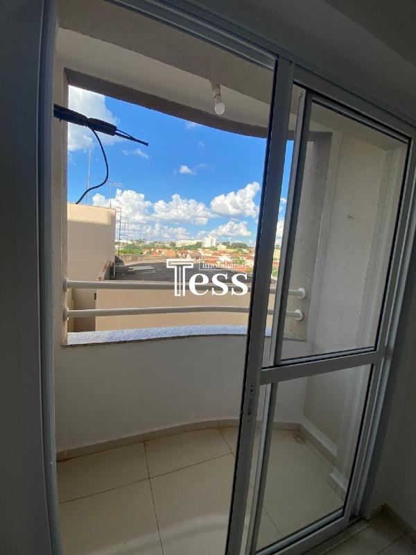 Apartamento com 2 quartos para aluguel, 65m² — foto 2 de 21
